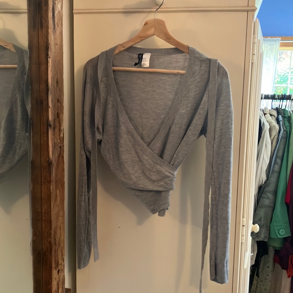 H&M sweater. Wonderful condition